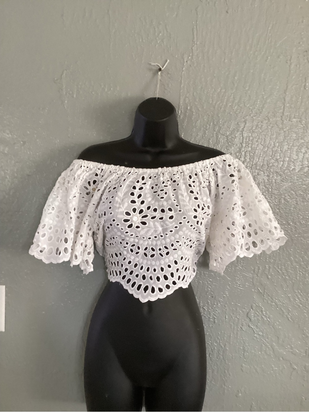 MISS JUNE PARIS White Off-Shoulder Eyelet Cropped Top